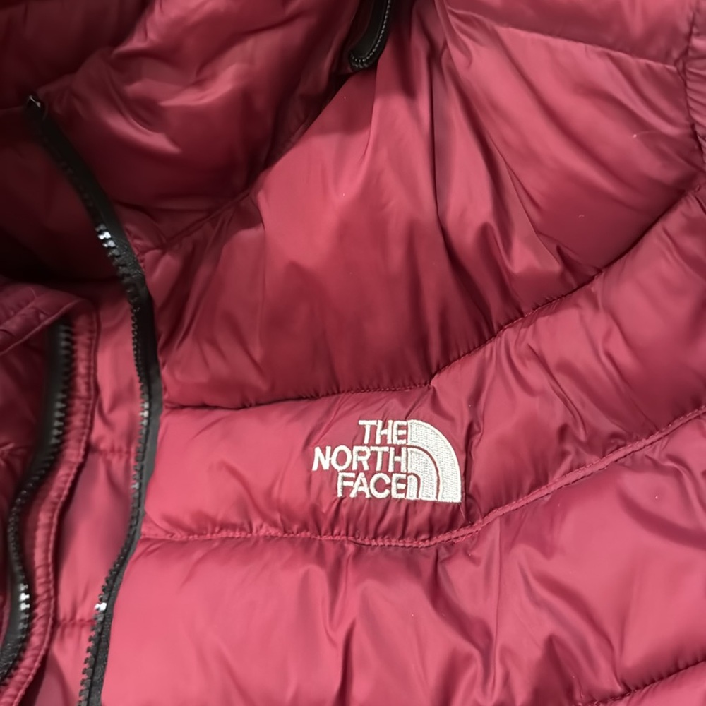 Northface Jacket - Picture 2 of 12